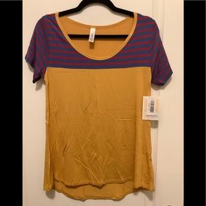NWT Lularoe Classic T